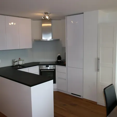 Lush With Apartment *